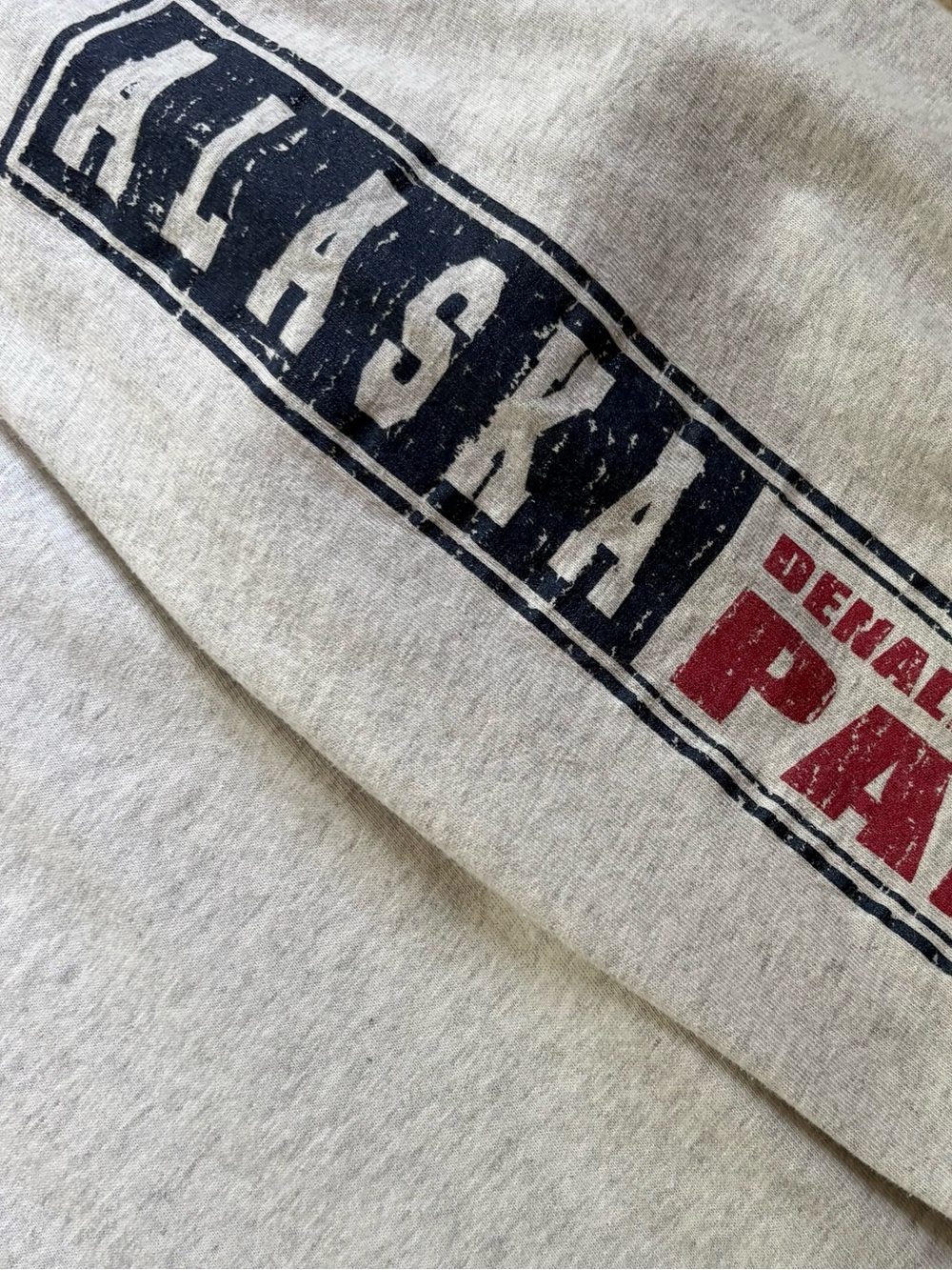 Vintage Alaska Denali National Park Graphic Tee in Heather Gray - Picture 7 of 9